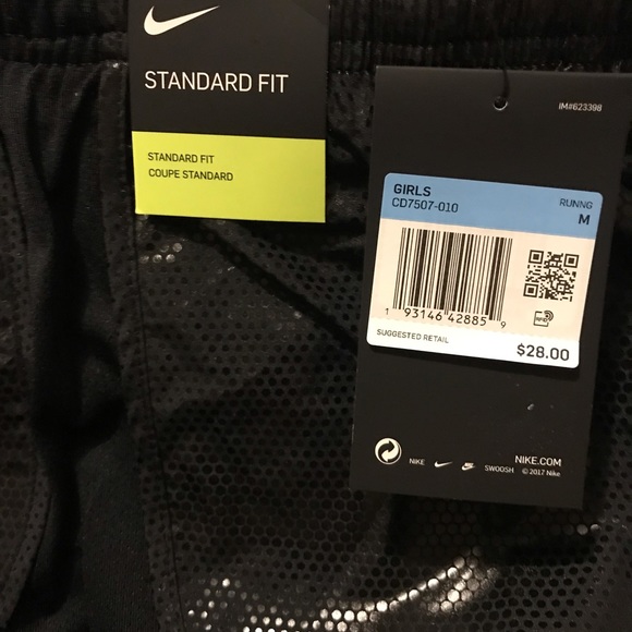 Nike Dri Fit Shorts - Picture 6 of 8